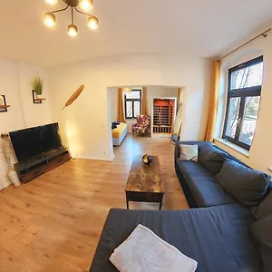 Apartment Federtraum Mit Sauna Sehr Gemuetlich, Neu, Dresden